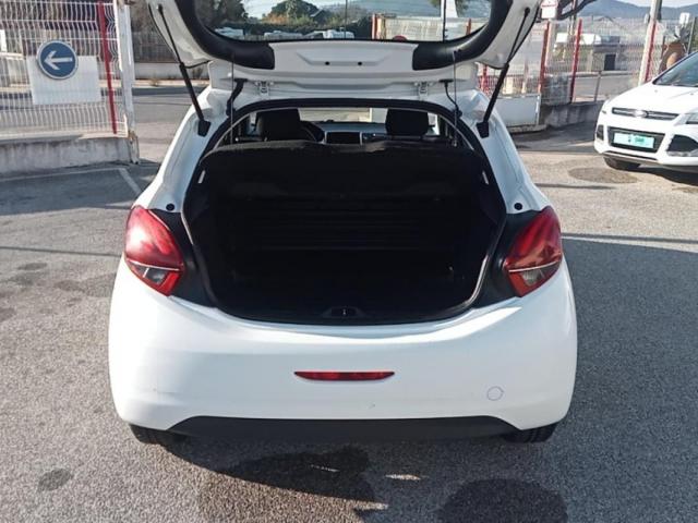 Peugeot 208 Affaire image 2