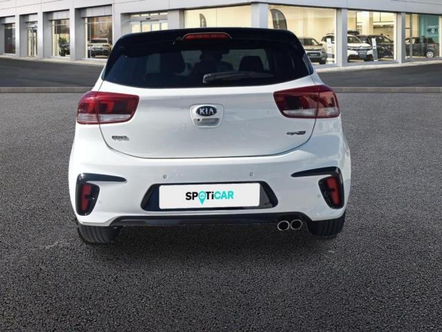 Kia Rio image 8