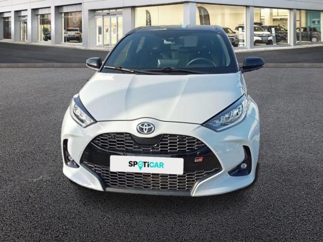 Toyota Yaris image 2