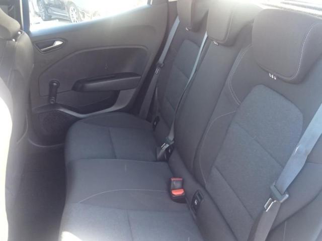 Renault Clio image 8