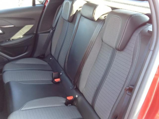 Peugeot E-208 image 4