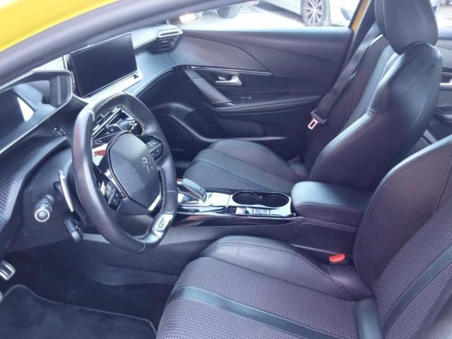 Peugeot 208 image 1