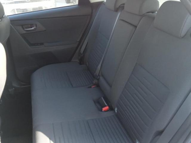 Toyota Auris image 6