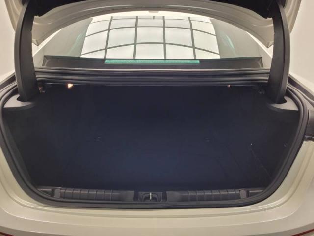 Maserati Ghibli image 4