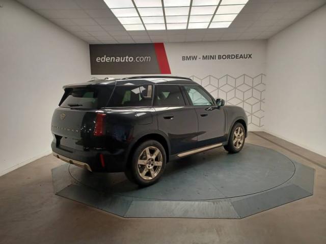 Mini Countryman image 8