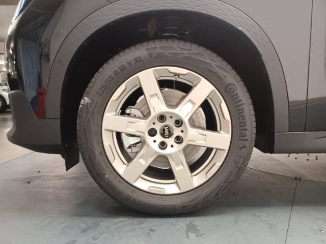 Mini Countryman image 3