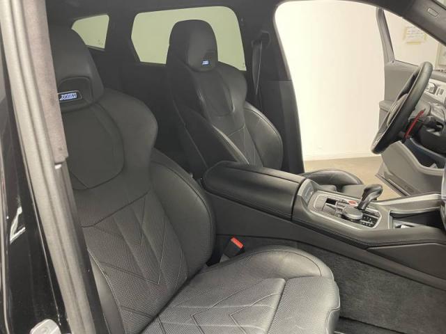 Bmw Xm image 9