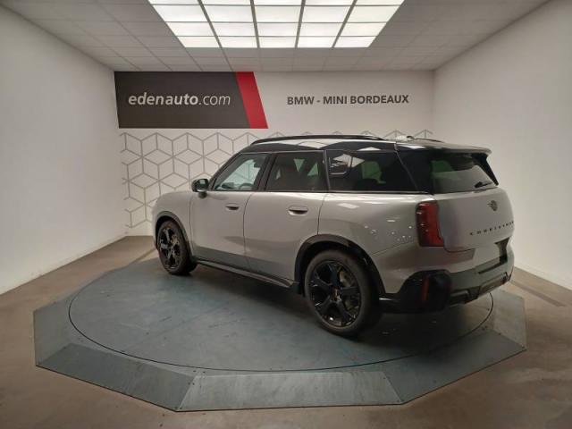 Mini Countryman image 8