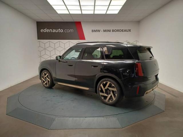 Mini Countryman image 8