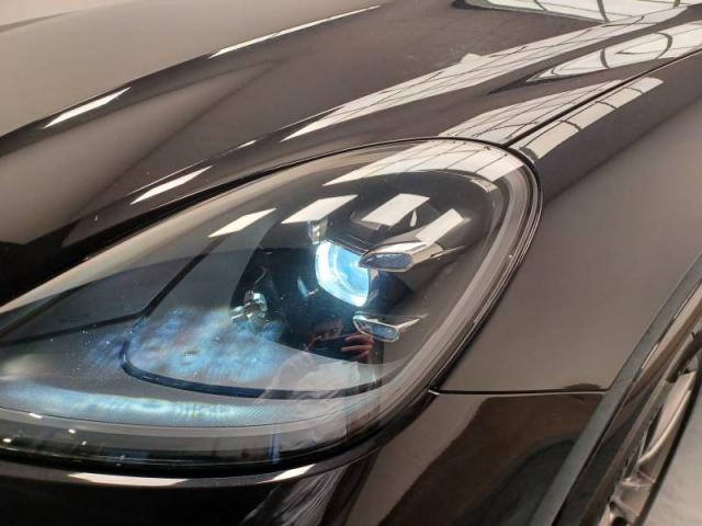 Porsche Cayenne image 5