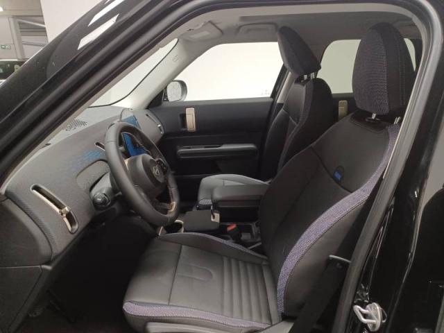 Mini Countryman image 2