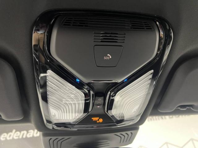 Bmw Ix3 image 6