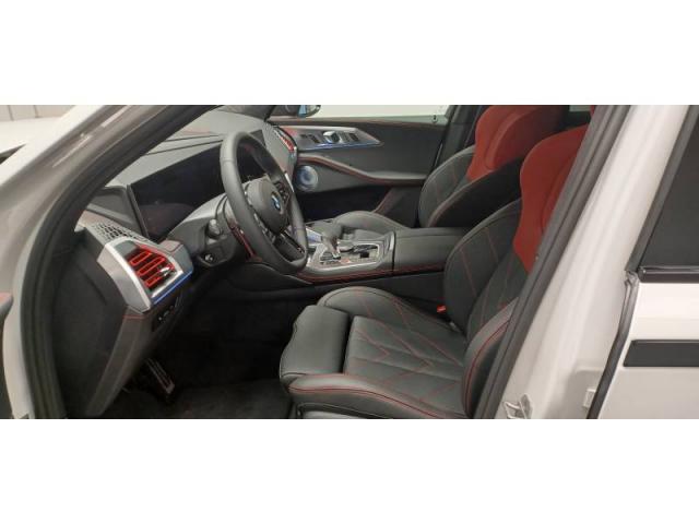 Bmw Xm image 9