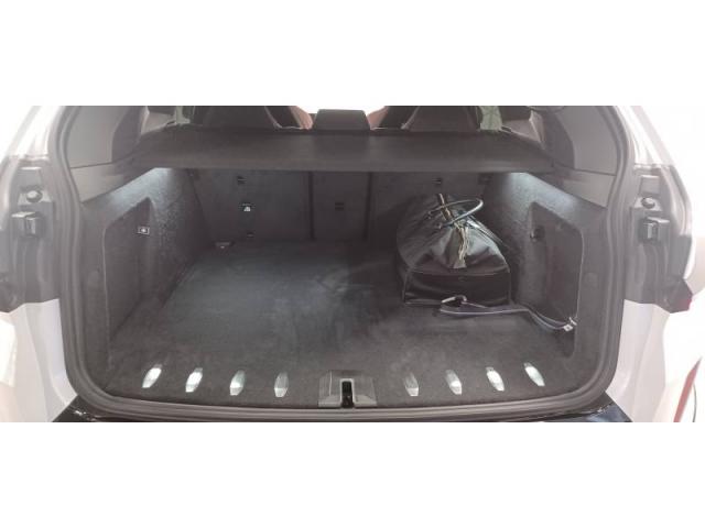 Bmw Xm image 4