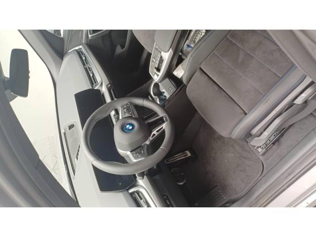 Bmw X1 image 9
