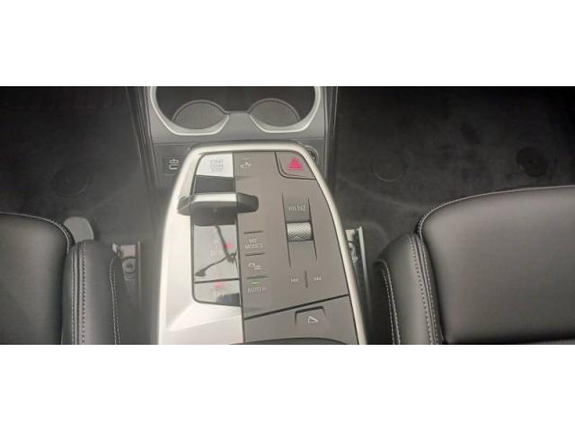 Bmw X1 image 8