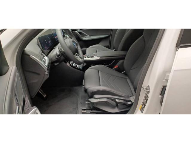 Bmw X1 image 2