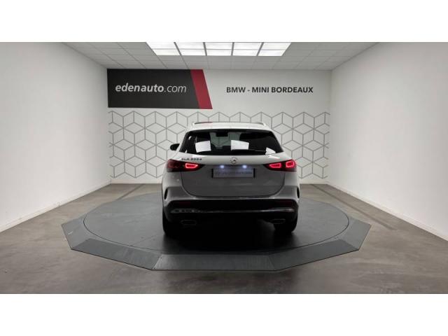 Mercedes Benz Gla image 9