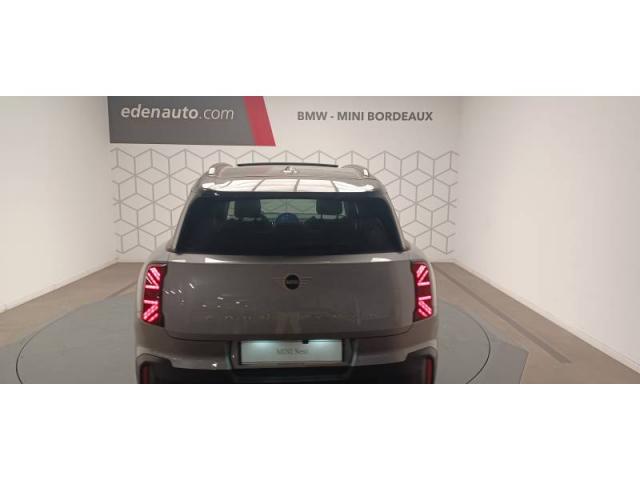 Mini Countryman image 2