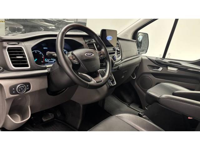 Ford Transit image 9