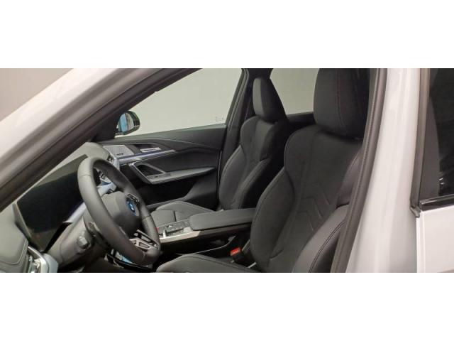 Bmw X1 image 2