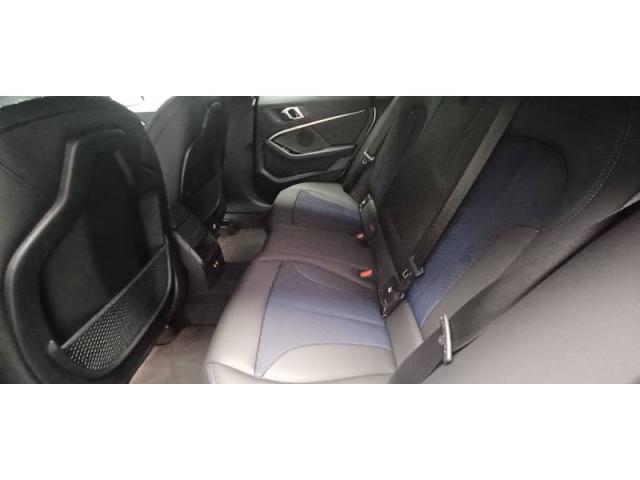 Bmw Serie 2 image 9