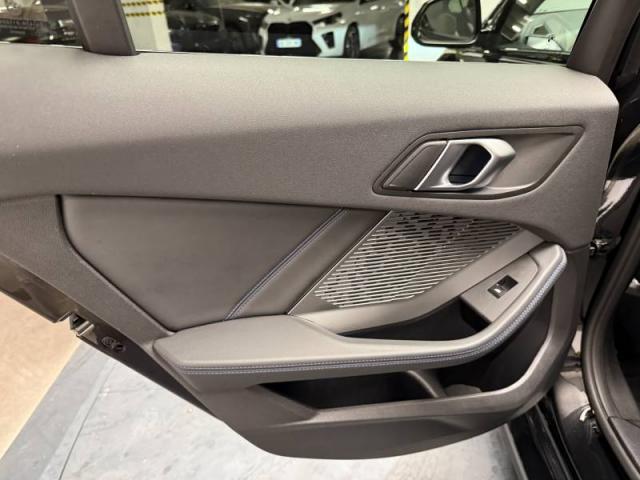 Bmw Série 1 image 6