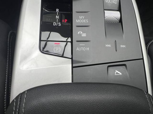 Bmw X1 image 2