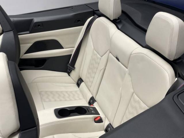 Bmw M4 image 2