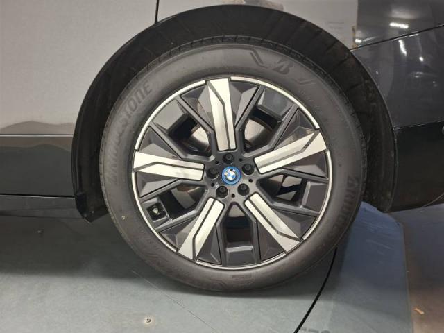 Bmw Ix image 2