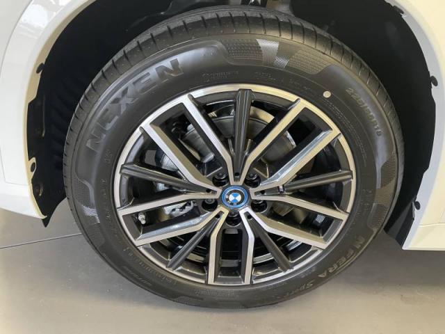 Bmw X1 image 2