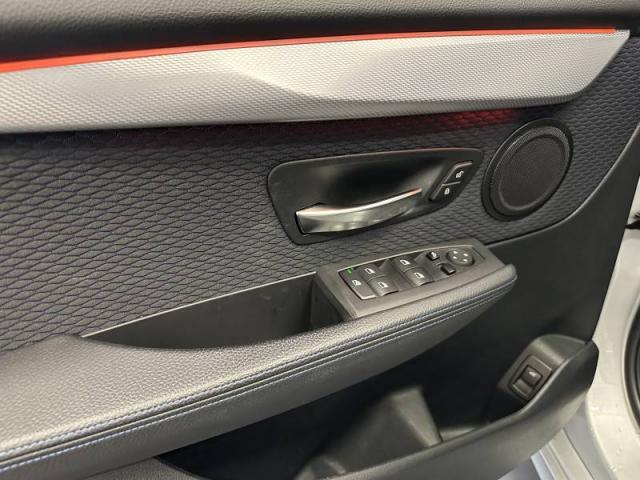 Bmw Serie 2 image 2