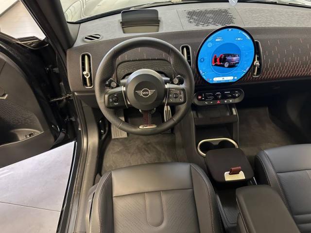 Mini Countryman image 2