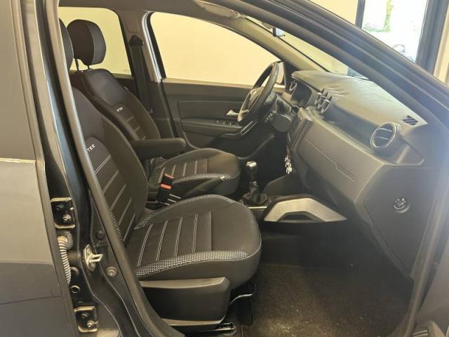 Dacia Duster image 8