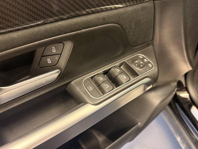 Mercedes Benz Glb image 5