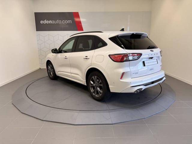 Ford Kuga image 9