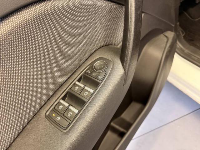 Renault Captur image 2