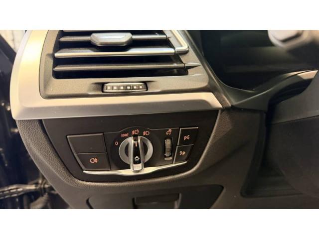 Bmw X4 image 2