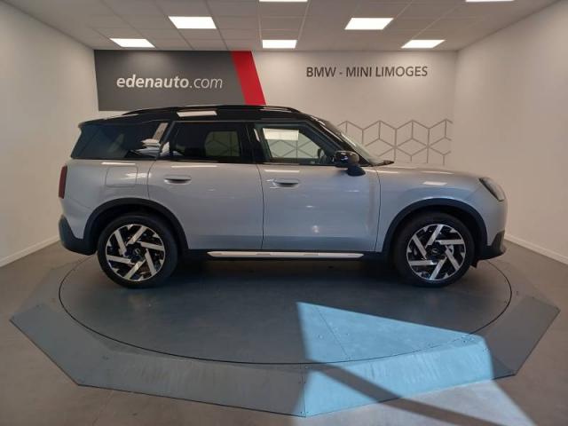 Mini Countryman image 9