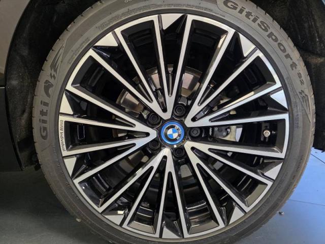 Bmw Serie 2 image 6