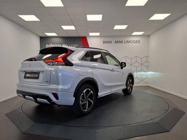 Mitsubishi Eclipse Cross image 4