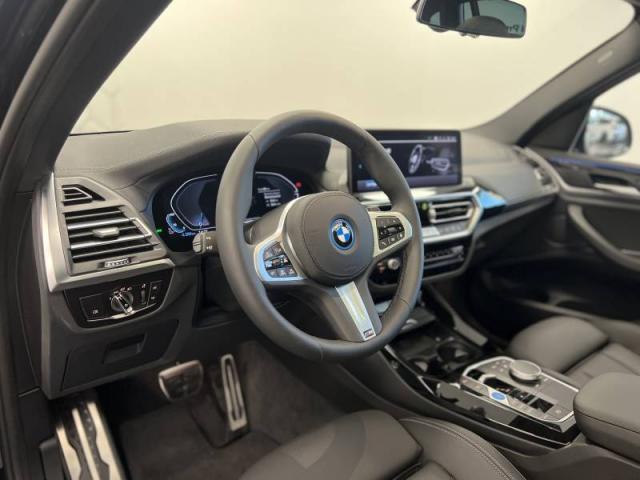 Bmw Ix3 image 3