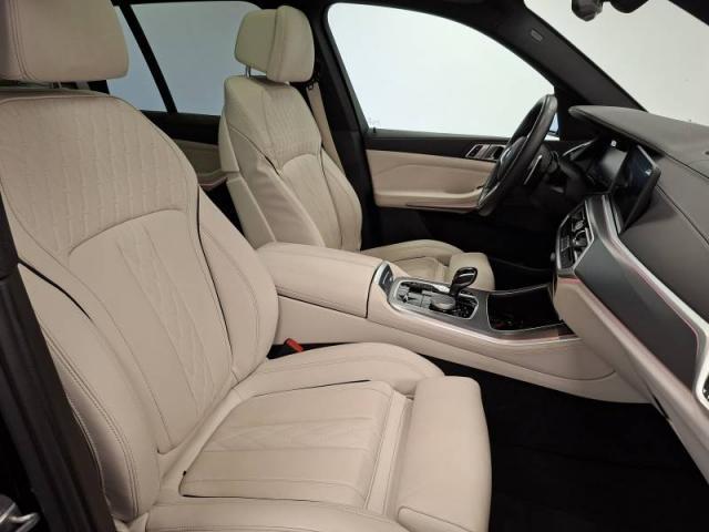 Bmw X5 image 2