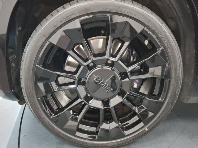 Bmw Xm image 6