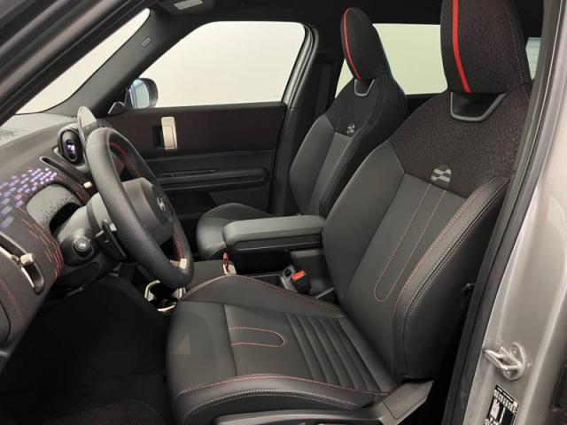 Mini Countryman image 9