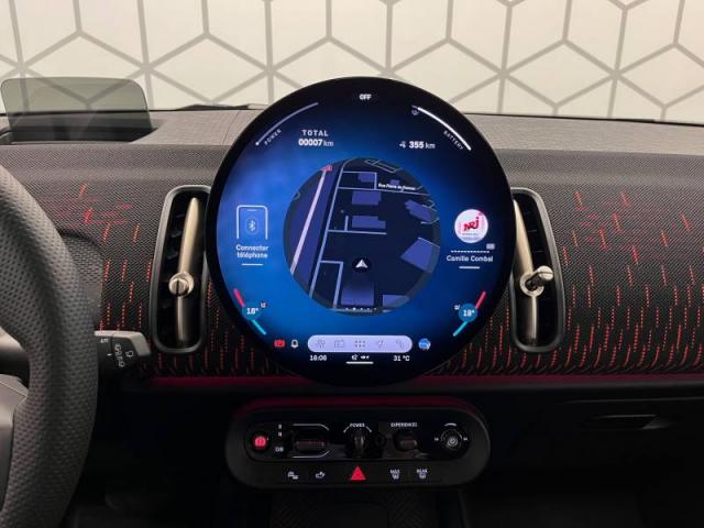 Mini Countryman image 2