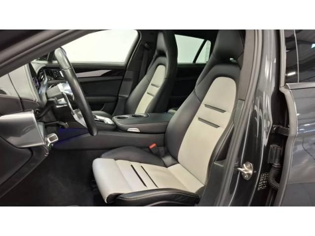 Porsche Panamera image 2