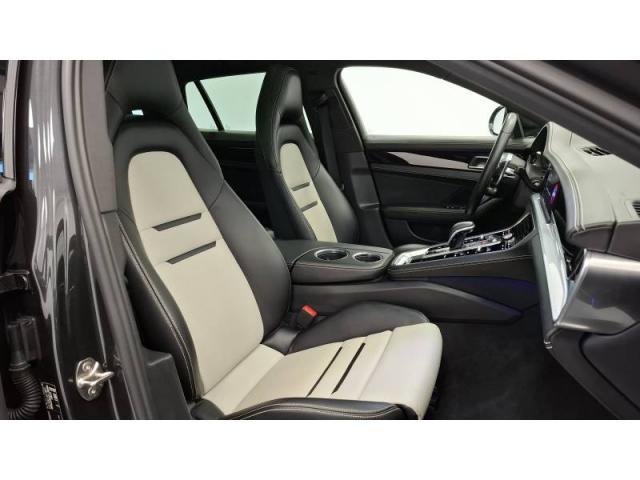 Porsche Panamera image 1