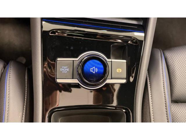 Volkswagen Tiguan image 6