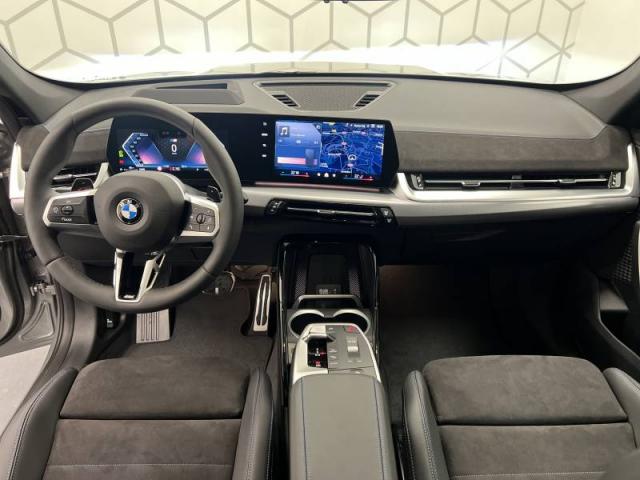 Bmw X1 image 2